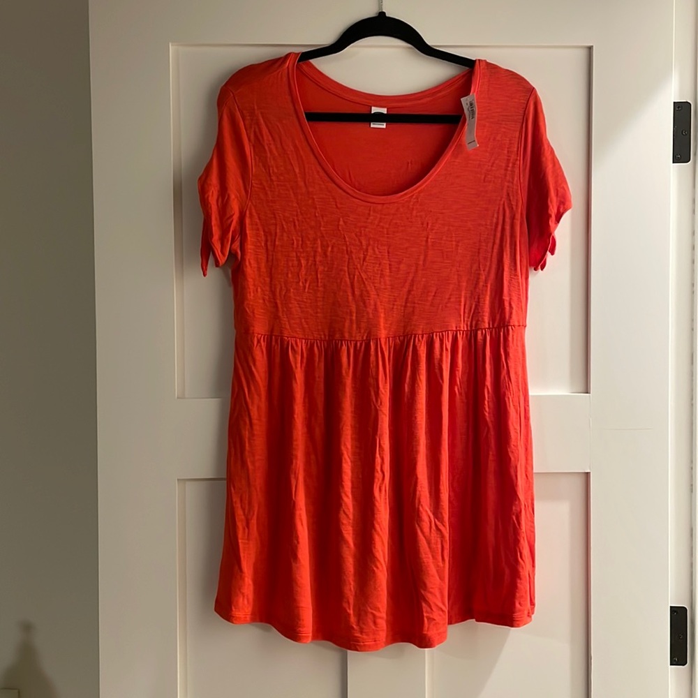 Brand new old navy maternity shirt